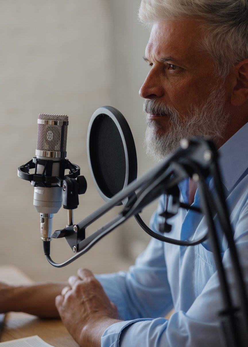 ray-haired-and-stunning-european-adult-man-recordi-2025-02-21-03-06-21-utc